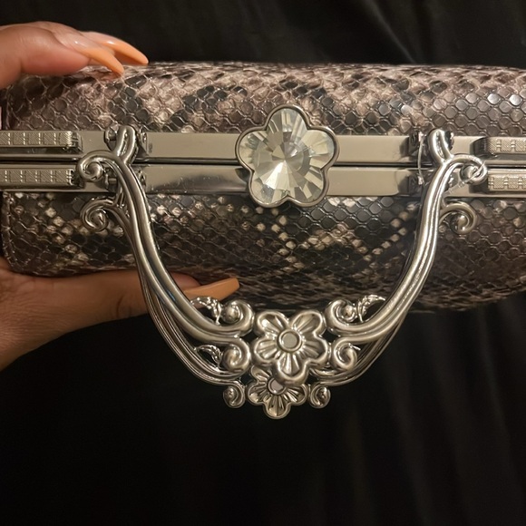 Bella Collection Printed Bag - Picture 5 of 7